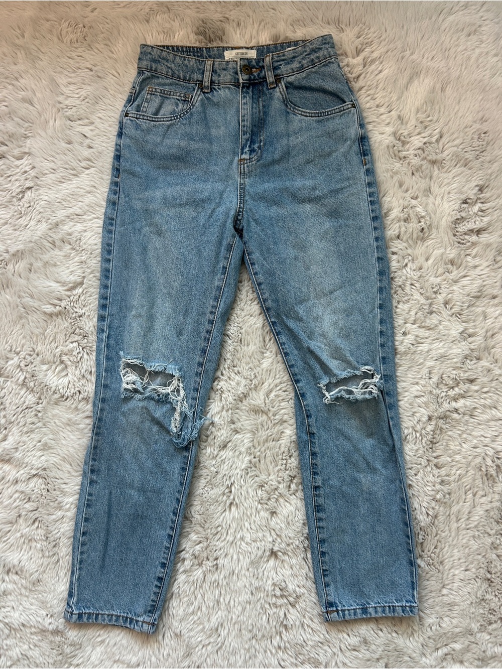 Cotton On High Waisted Ripped Knee Mom Jeans | Size US 4